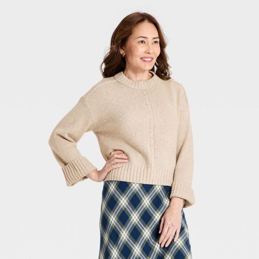 Women's Heritage Crewneck Pullover Sweater - Universal Thread Cream M